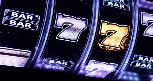 Live dealer and tournament dashboard at rusiaslot